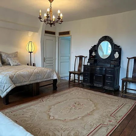 Chateau De Fontenaille * Saint-Pierre-Des-Landes