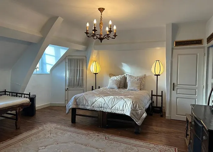 Couette-café Château De Fontenaille *